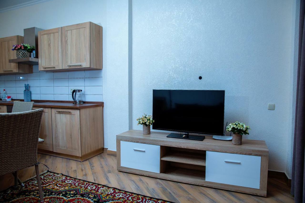 ヘリボブカЗолотой Бугазアパートメント エクステリア 写真